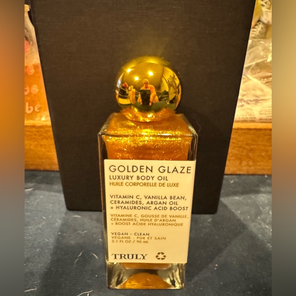 Truly Golden Glaze NWOT in Box